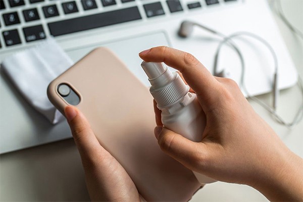 スマホケースの掃除方法は?ケ