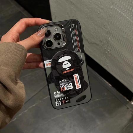 マグネットホルダーシリコンaape iPhone16プロ携帯 ケース