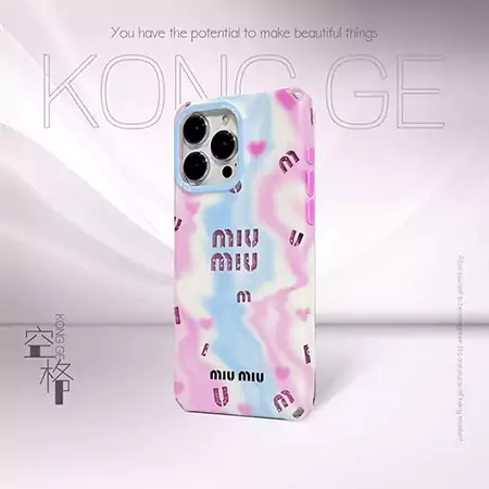 MiuMiuブランドからiPhone 16 ケース