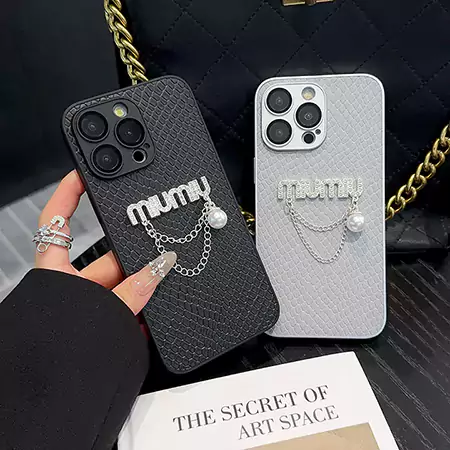 ヘビ皮模様 MIUMIUブランド iPhone 16 携帯 ケース ストラップ＆ブレスレット付き