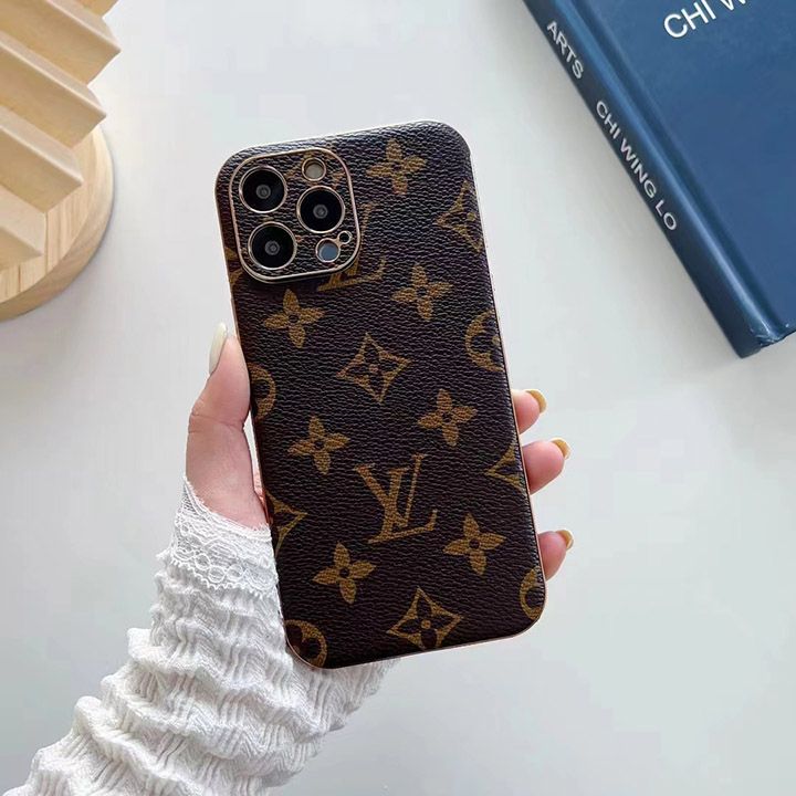 男女兼用Burberry iPhone15plusケース