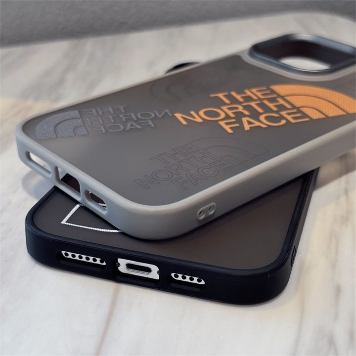 高校生 The North Face ロゴ入り半透明iPhone 15pro ケース