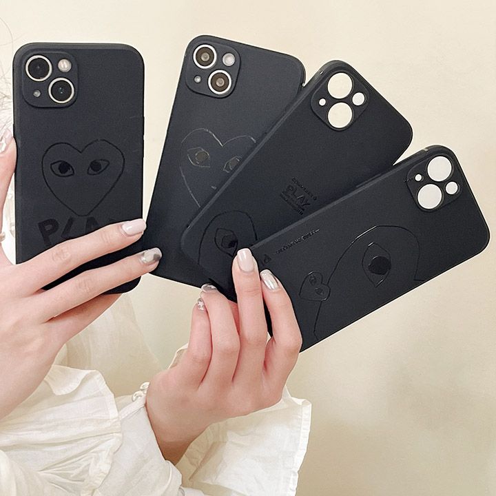 Comme des Garçonsハートマーク iPhone15promaxフォンケース