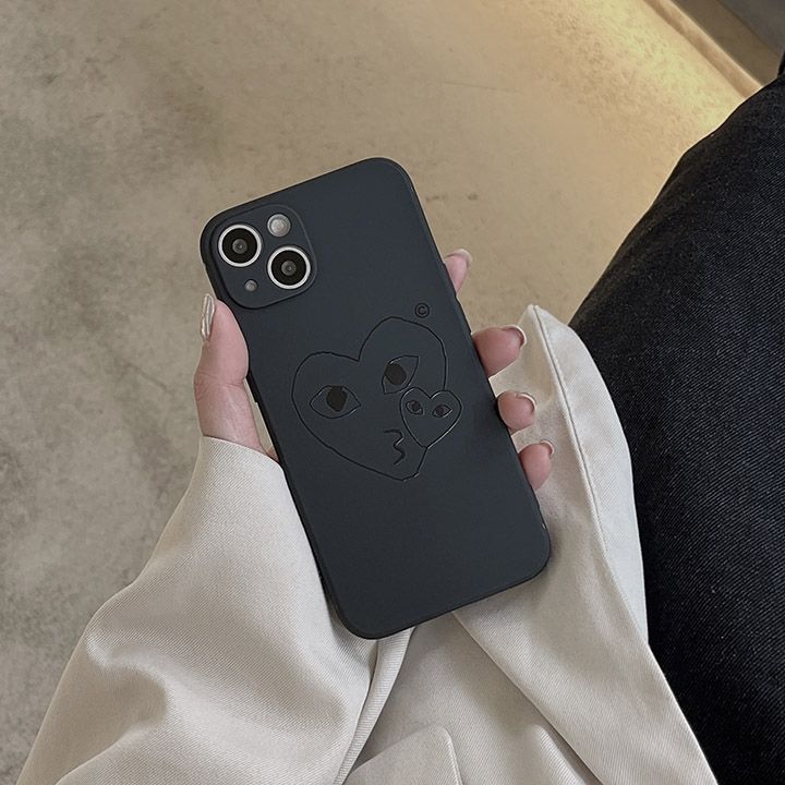 Comme des Garçonsハートマーク iPhone15promaxフォンケース