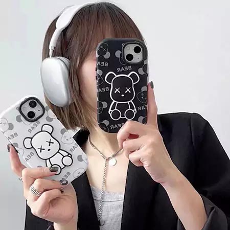 386-568732-iphone15-16pro-bearbrick-case.jpg