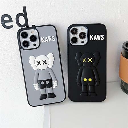 268-325090-iphone14-13-12-11-16-bearbrick-case.jpg