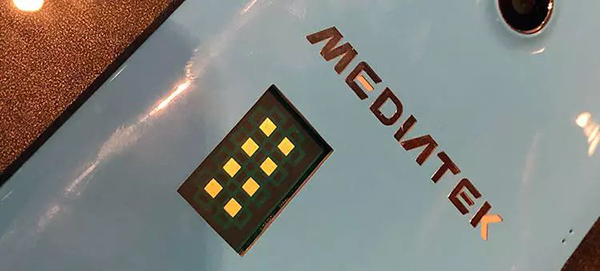 MediaTek 5G プロトタイプのアンテナ スタイル