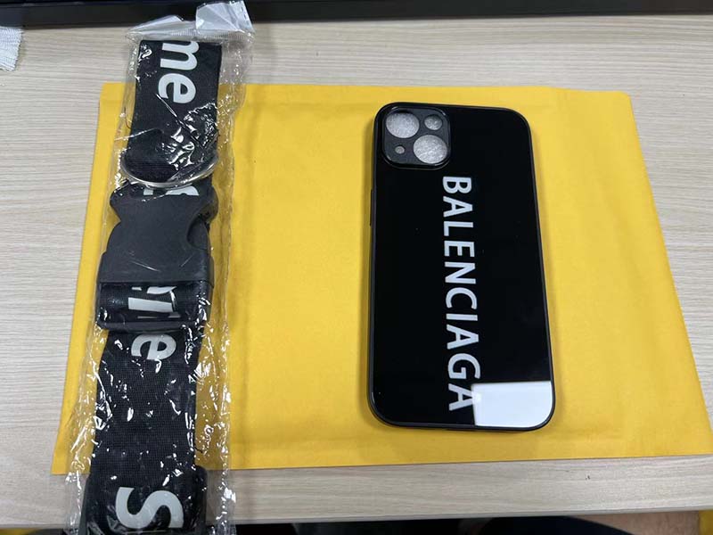 iPhone14 カバー バレンシアガ 黒 おしゃれ