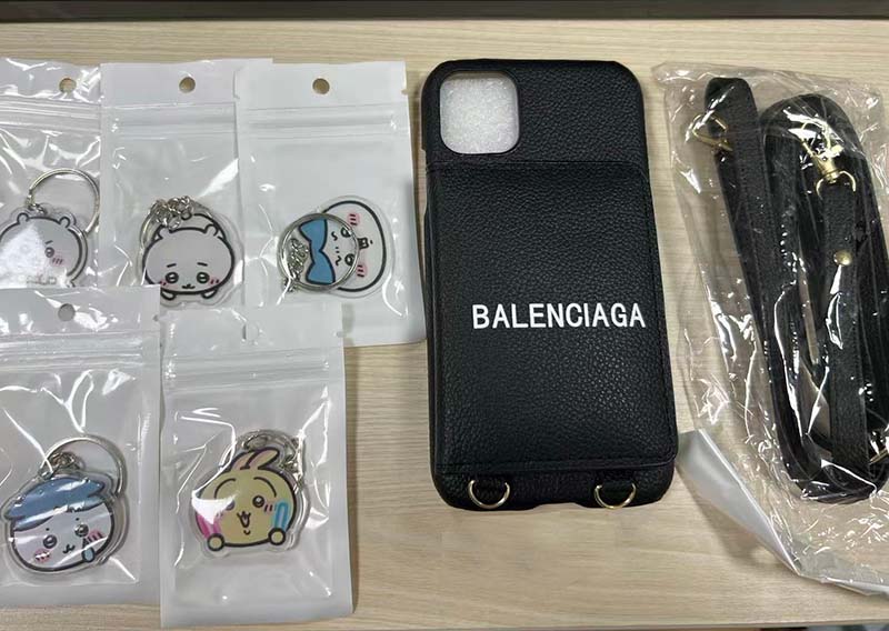 iPhone15 携帯 ケース バレンシアガ ブランド