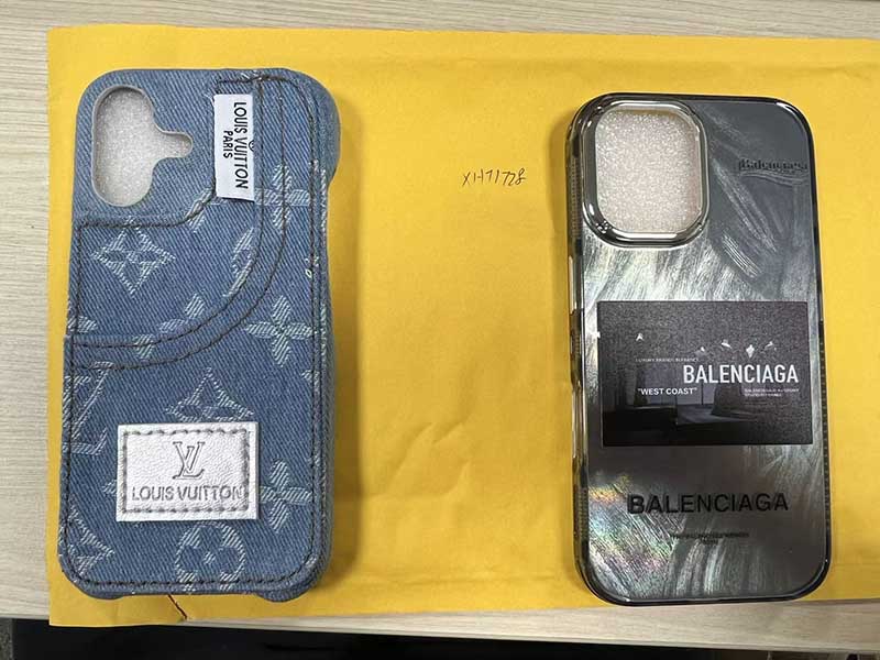 iPhone16 ケース バレンシアガ ルイヴィトン ブランド スマホケース 高校生 おすすめ