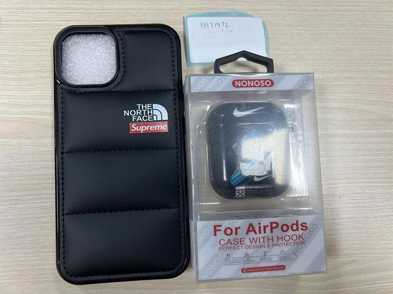 ノースフェイス風 iPhone16 Pro ケース ハイブランド