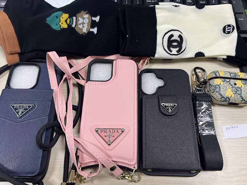 iPhone15Pro 携帯 ケース プラダ風 カード収納 男女兼用 ハイブランド スマホケース