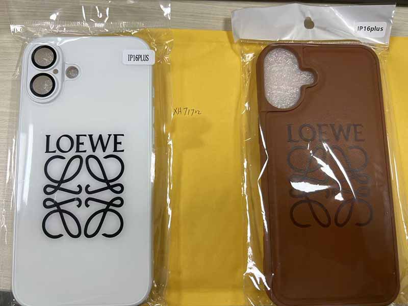 iPhone16 Plus ケース ロエベ風 ブランド スマホケース 可愛い