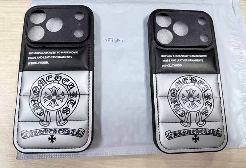 iPhone17 Pro カバー Chrome Heart風 ブランド スマホケース