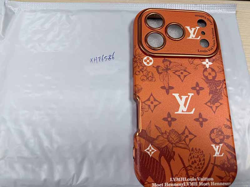 iPhone17 Pro ケース ルイヴィトン風  可愛い おしゃれ