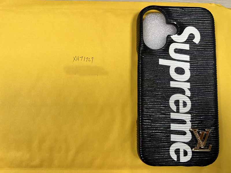 iPhone16 ケース シSupreme風 ストリートハイブランド