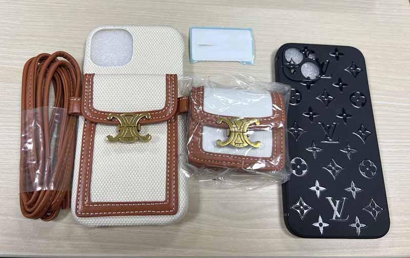 iPhone13 ケース セリーヌ風 カード収納 ハイブランド