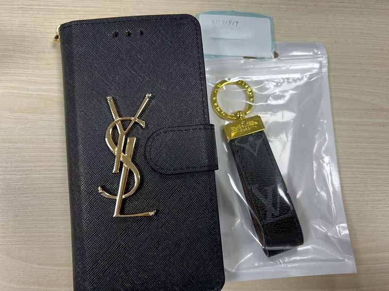 iPhone13 Pro 手帳型 ケース イヴサンローラン ハイブランド 芸能人愛用