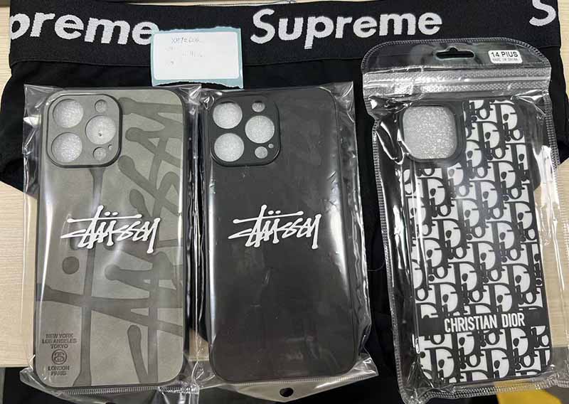 iPhone17 Pro スマホケース Stussy風 ストリート
