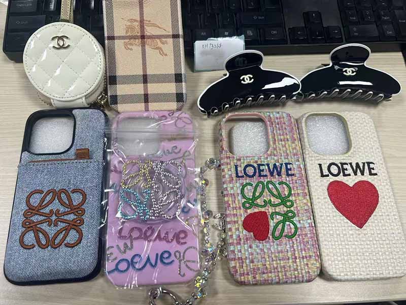 iPhone16 Pro 携帯 ケース ハイブランド ヴィヴィアンウエストウッド風  可愛い