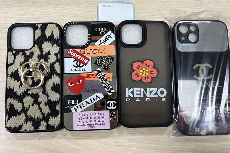 iPhone14 ケース オフホワイト ブランド スマホケース