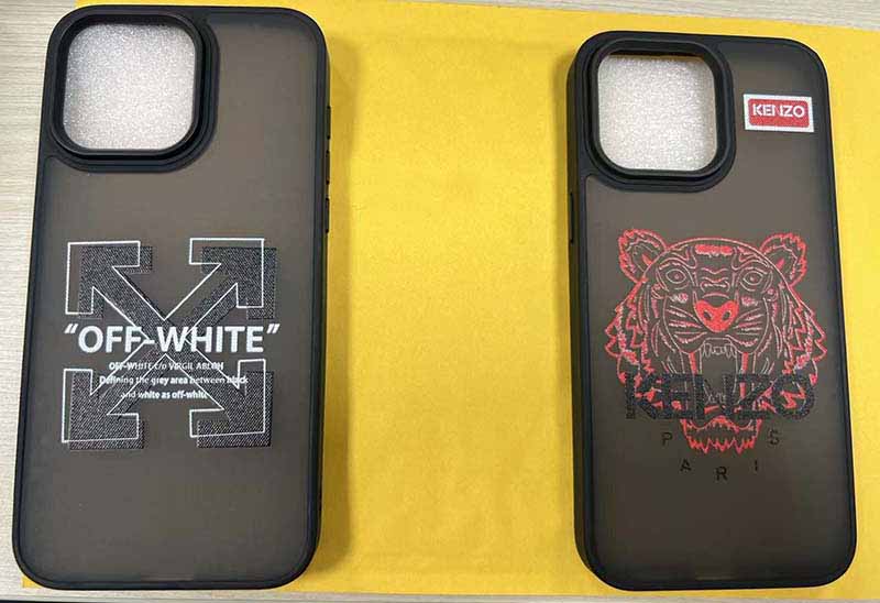 iPhone15 Pro Max カバー オフホワイト風 ブランド スマホケース