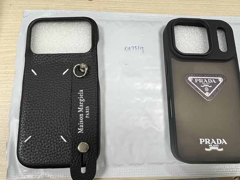 iPhone17 Pro 携帯 ケースハイブランド マルジェラ風