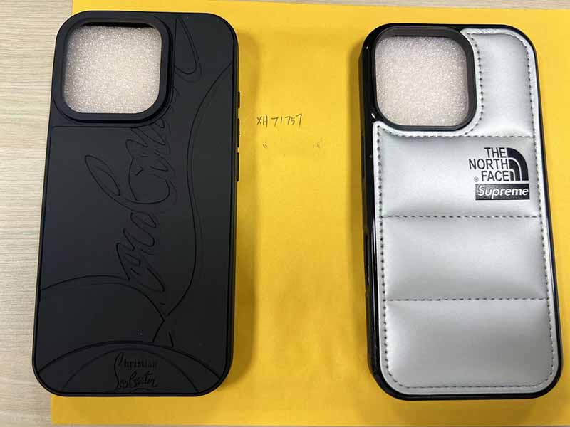 iPhone16 Pro ケース クリスチャンルブタン風  ストリート おしゃれ ハイブランド