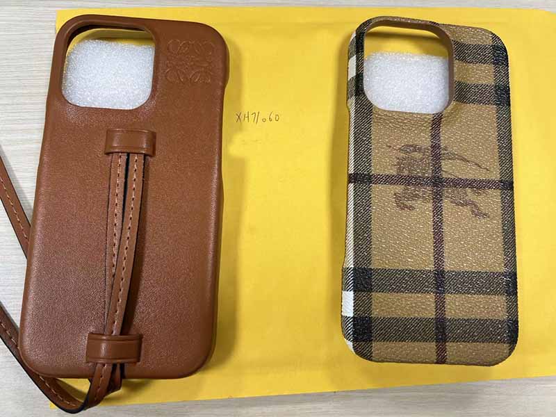 iPhone16 Pro カバー バーバリー風 ハイブランド スマホケース
