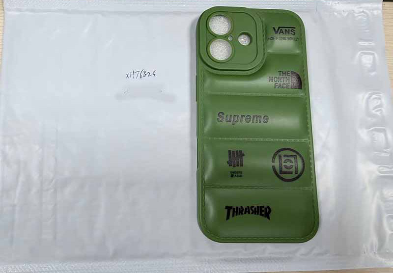 iPhone17 携帯 ケース シュプリーム風 ハイブランド ストリート