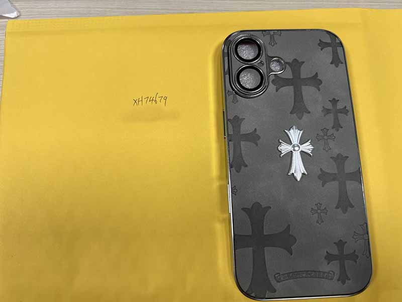 iPhone17 ケース クロムハーツ風 ハイブランド スマホケース