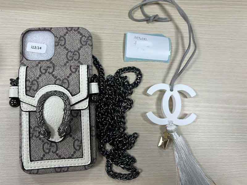 iPhone14 ケース ​Gucci風 カード収納 ハイブランド スマホケース レディース