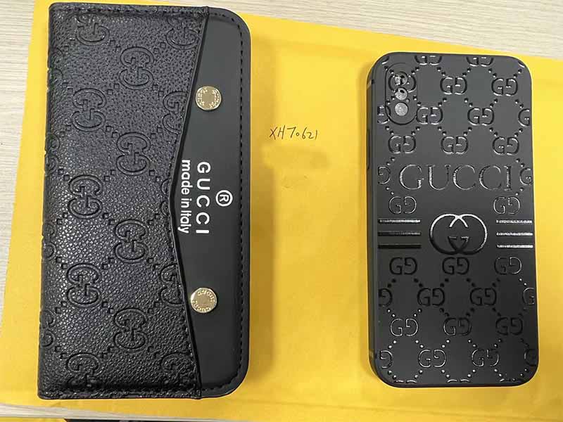 ​iPhone16e 手帳型 ケース ​グッチ風 ハイブランド スマホケース 芸能人愛用