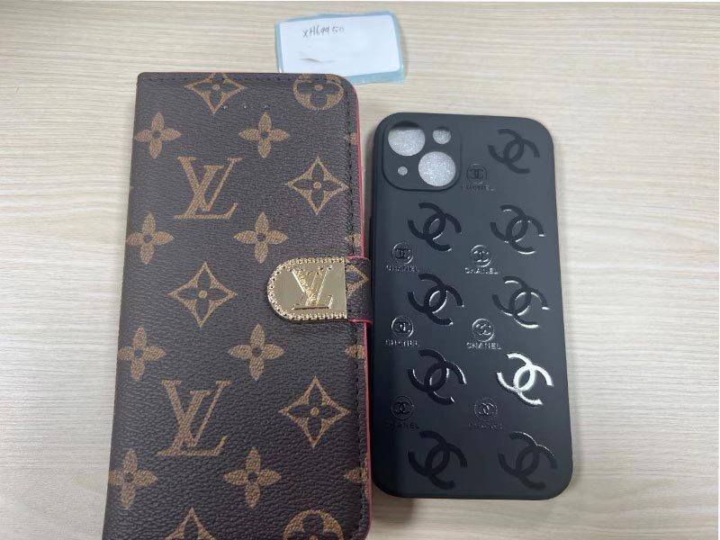 iPhone15 Pro 手帳型 ケース Louis Vuitton風 ハイブランド スマホケース 芸能人