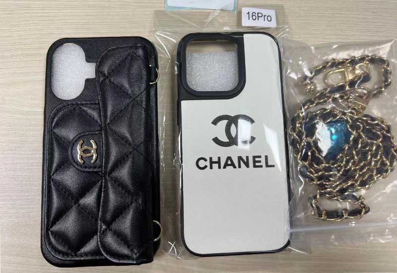iPhone16 Plus ケース カード 収納  chanel風 ハイブランド スマホケース おすすめ