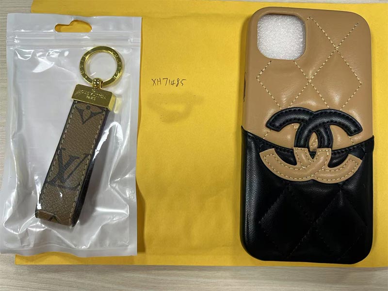iPhone15 Plus ケース シャネル風 ハイブランド スマホケース レディース