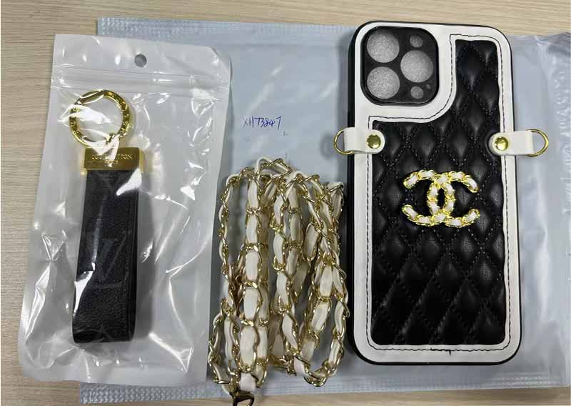 ​iPhone13 Pro Max カバー ルイヴィトン風 ハイブランド スマホケース 芸能人