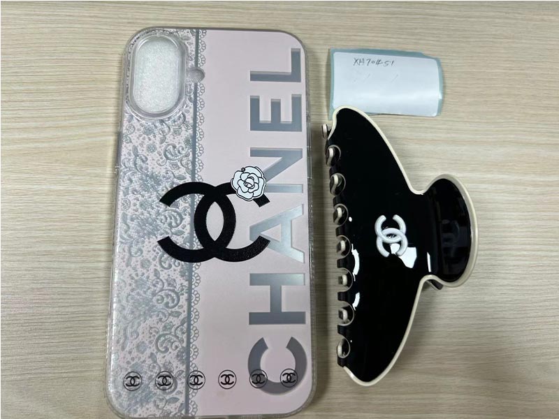 iPhone15 Pro ケース シャネル風 ハイブランド スマホケース