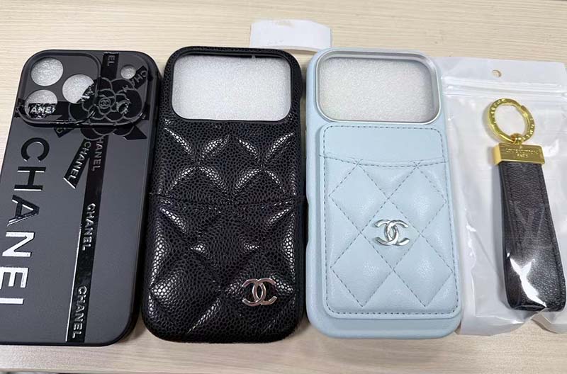 iPhone 18 Pro ケース シャネル風 ハイブランド スマホケース 可愛い